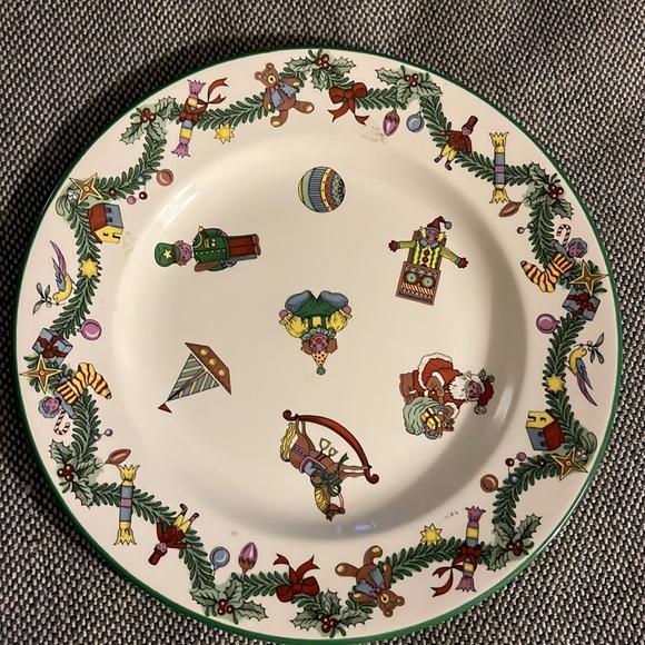 Spode Christmas Toys Plate - Picture 3 of 4